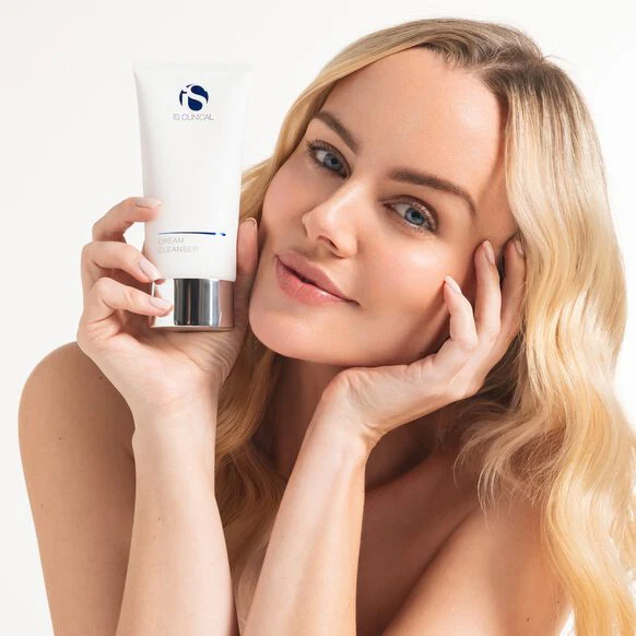iS Clinical | Cream Cleanser (120ml) - Image 8