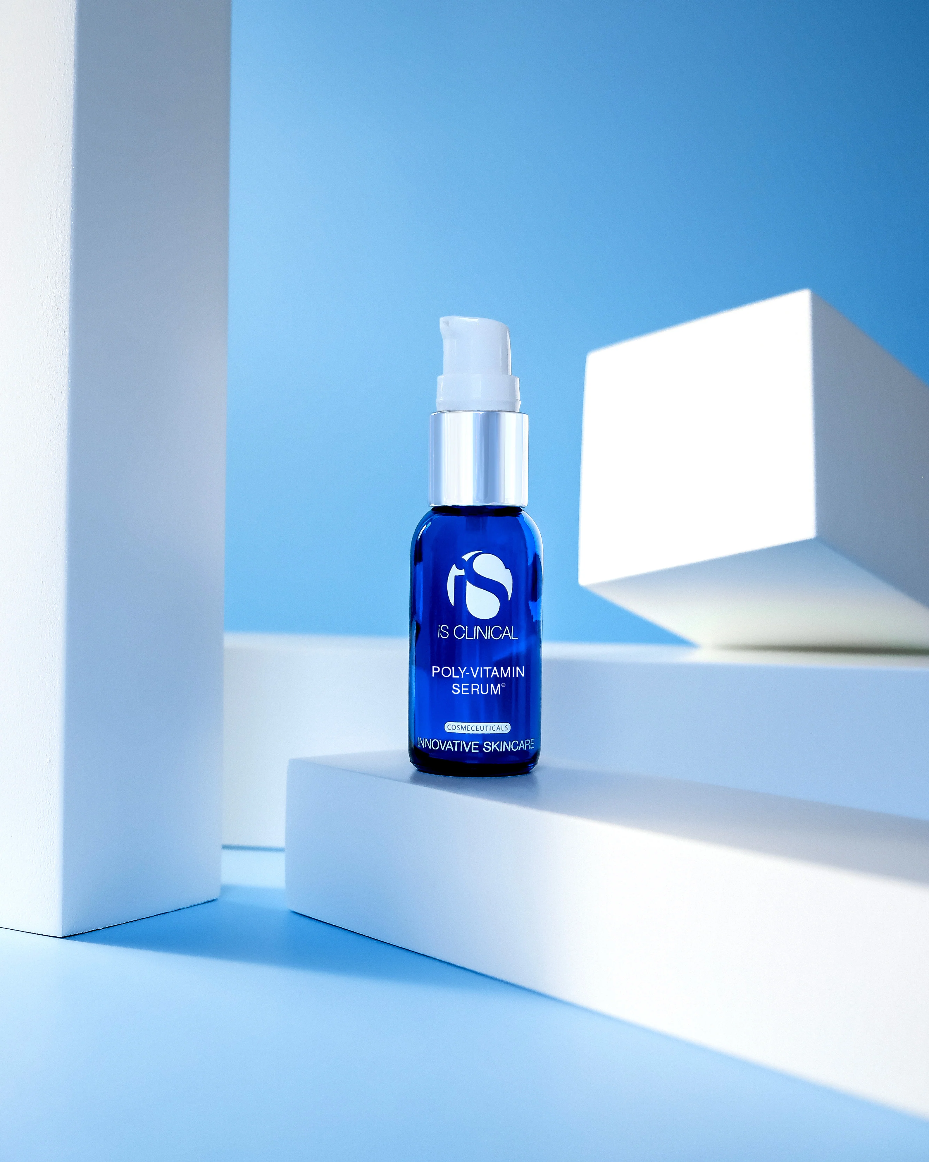 iS Clinical | Poly Vitamin Serum - Image 4