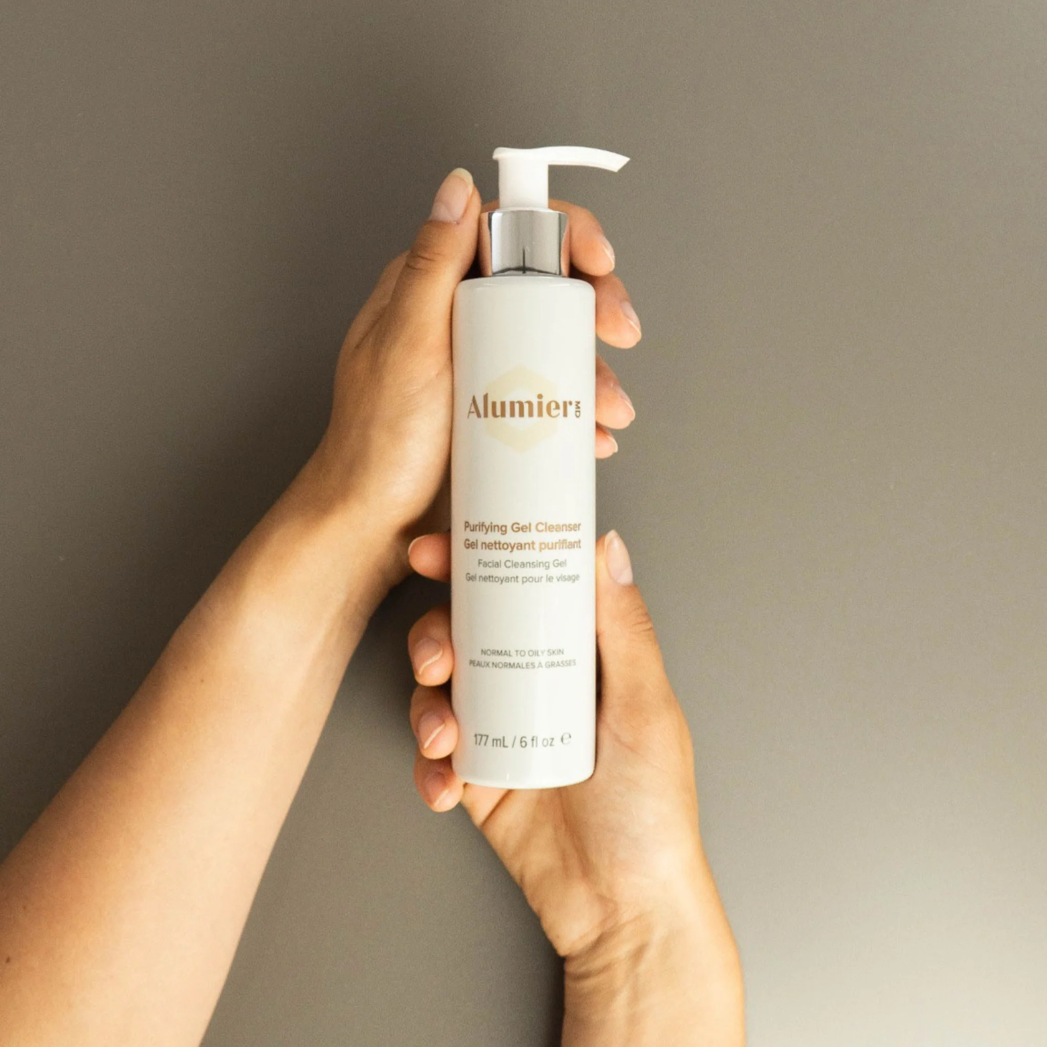 Alumier MD | Purifying Gel Cleanser (177ml) - Image 3