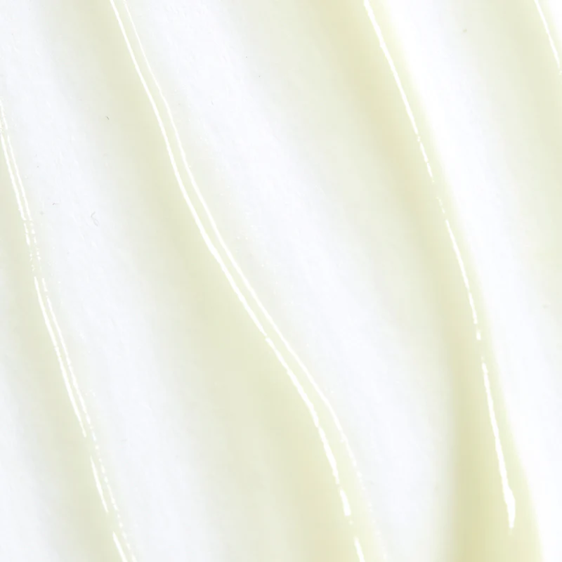 Alumier MD | Retinol Resurfacing Serum 0.5 (30ml) - Image 3