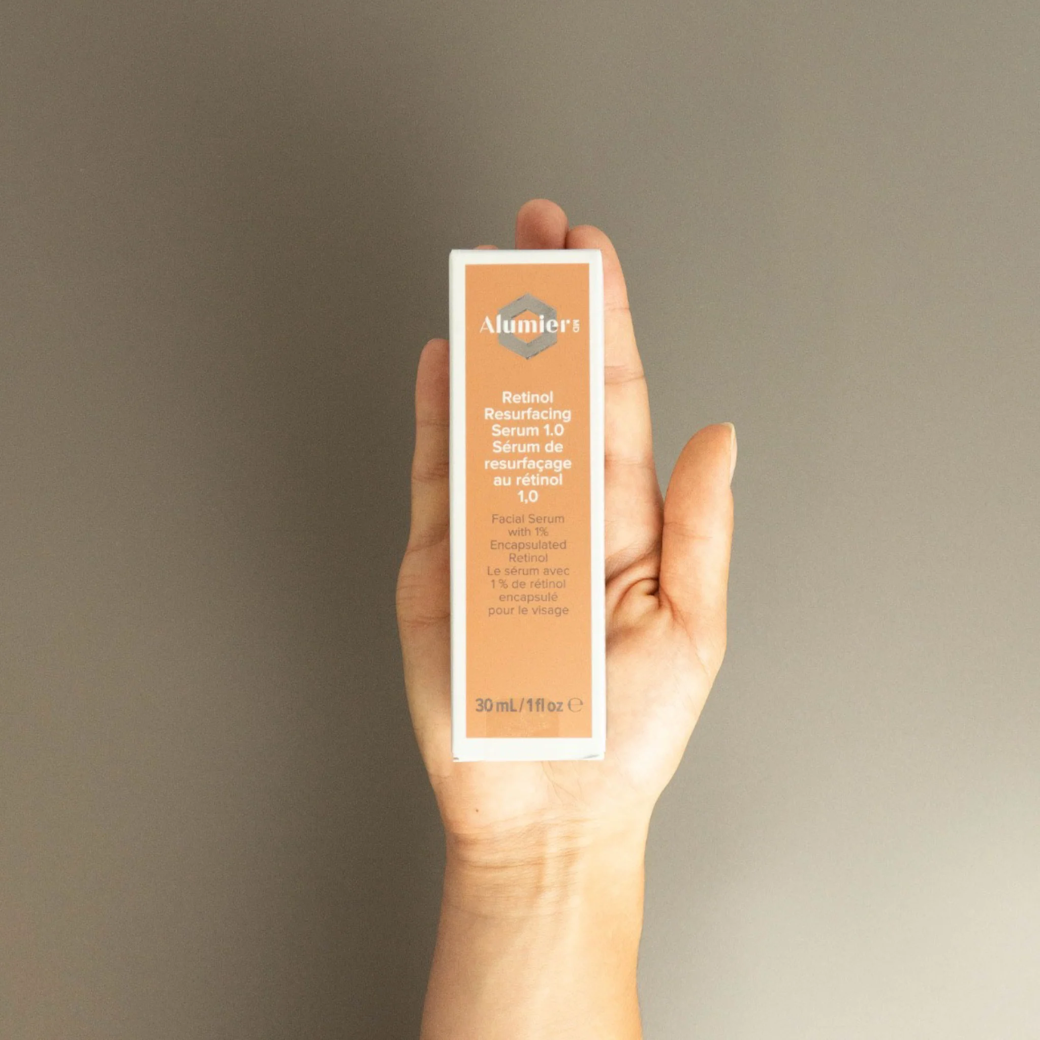 Alumier MD | Retinol Resurfacing Serum 1.0 (30ml) - Image 4